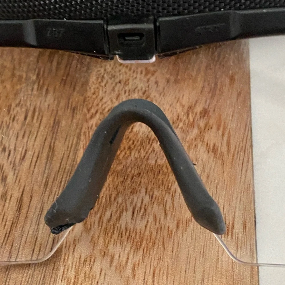 ESS Black and Gray VR Glasses with Case